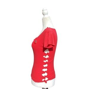 VICC Very Rare Red Cut Out and Knotted Vneck Shirt with Red Apple Patch Y2K